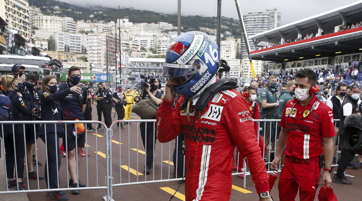 Charles Leclerc a pole-ból volt kénytelen a sebességváltó miatt visszalépni. / Fotó: EPA/Sebastien Nogier.