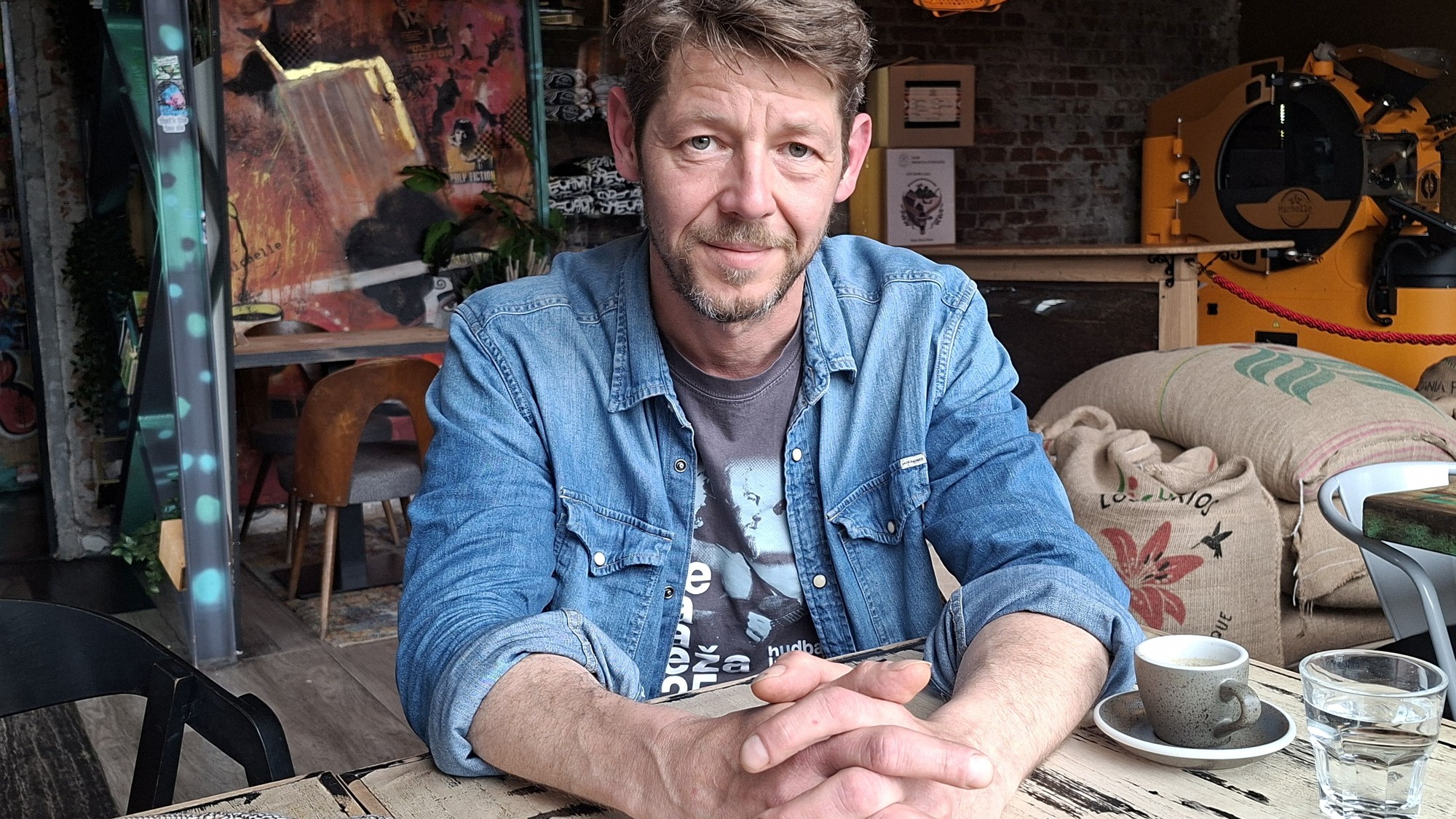 Herec Ondřej Daniš.