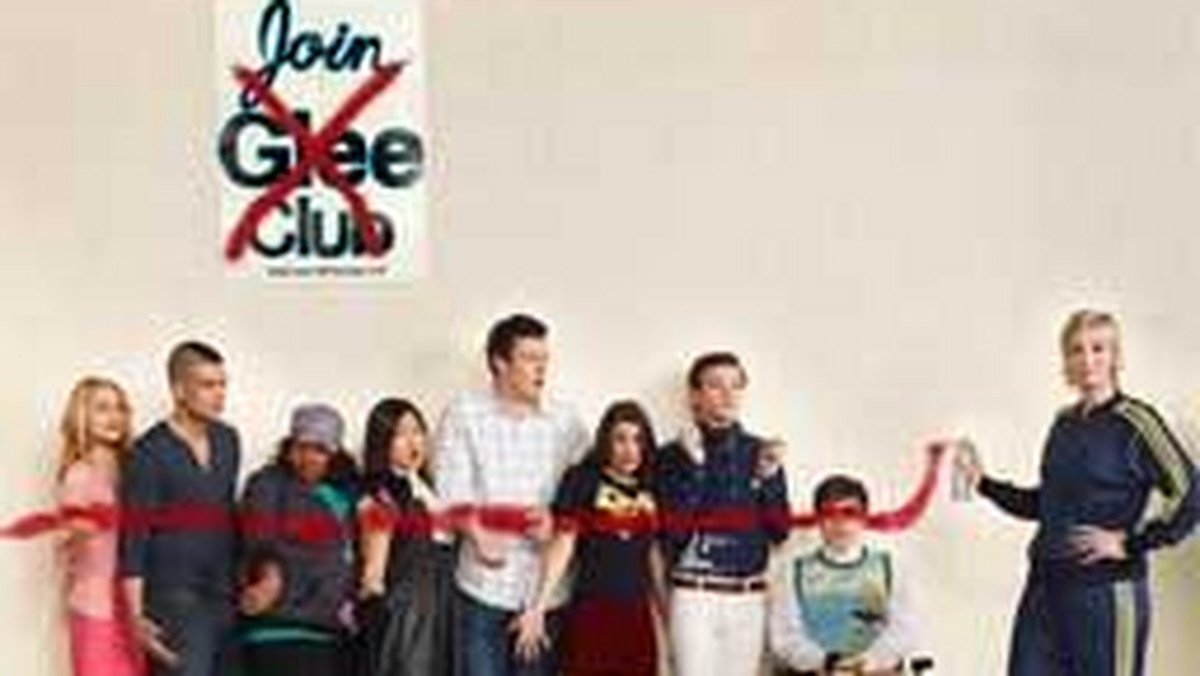 Młody kanadyjski aktor, Cory Monteith, uważa, że reżyser Ryan Murphy ma rację zakazując romansów w obsadzie popularnego serialu "Glee".