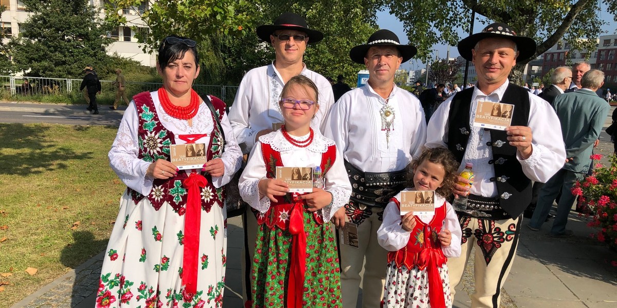 Danuta i Jan Galarowiczowie, Bolesław Klamerus, Leszek Jankowski oraz Gabrysia i Maja przyjechali z Łopusznej