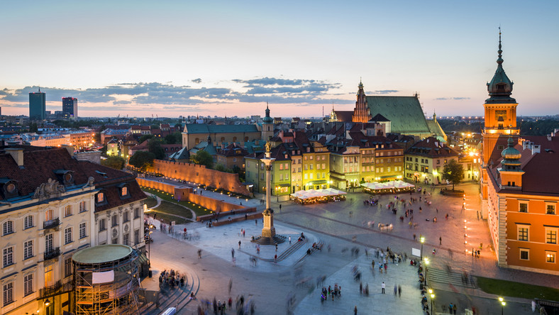 Warszawa: sesja rady przerwana przez protesty dotyczące LGBT+