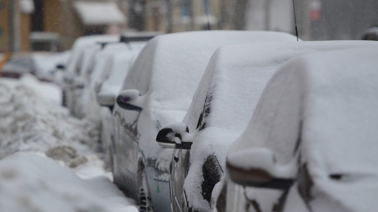 Olej starne aj v stojacom aute: Prečo čas škodí motoru rovnako ako najazdené kilometre? 