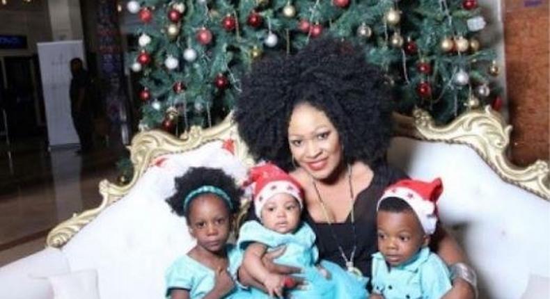 Muma Gee fuels breakup rumours with Christmas photos