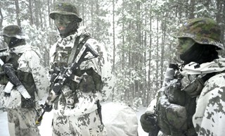 Rosjanie żyją w strachu. Teraz ich sąsiad ma szykować coś strasznego