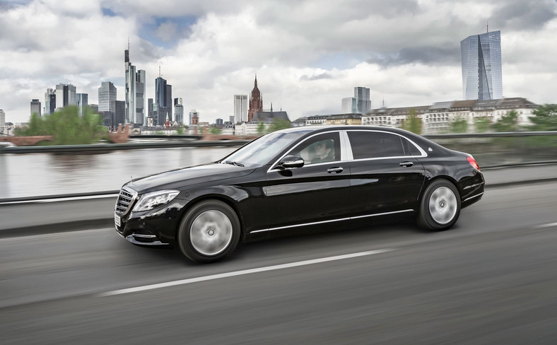 Pancerny Mercedes-Maybach S 600 Guard