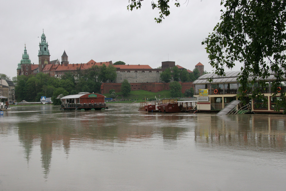 KRAKÓW POWÓDŹ POD WAWELEM