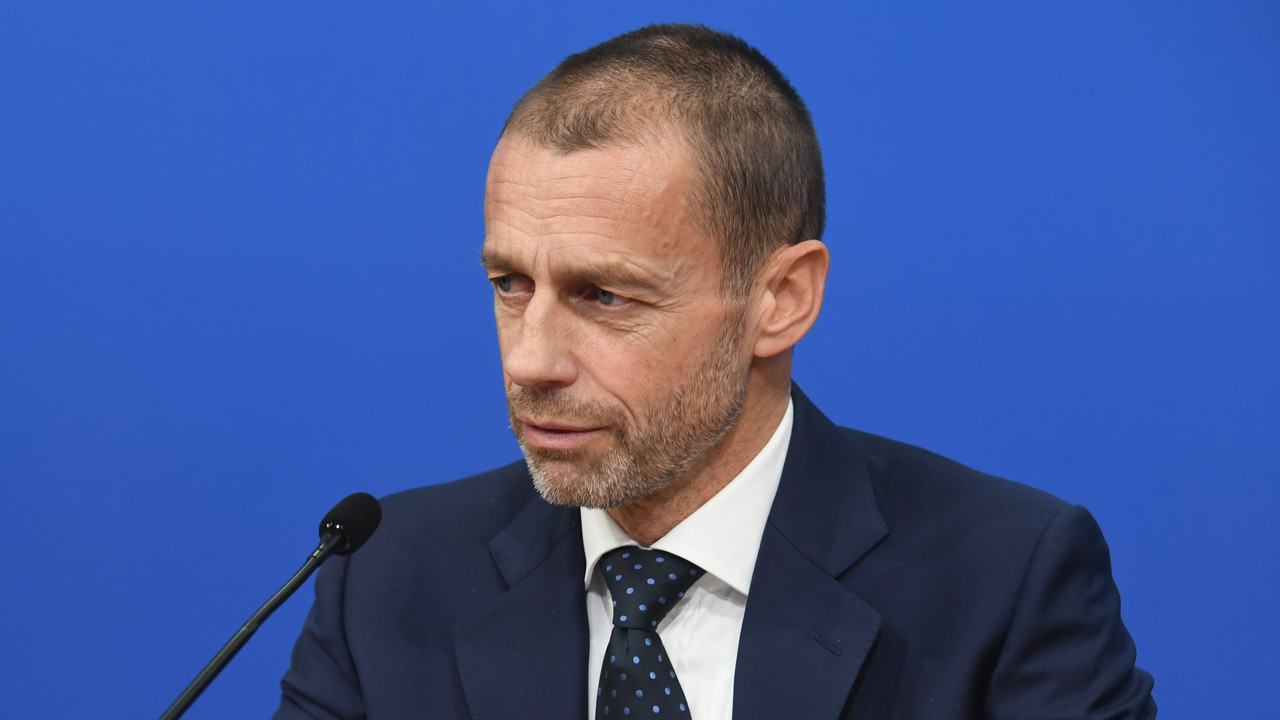 Prezydent UEFA zakpił z trenerów. 
