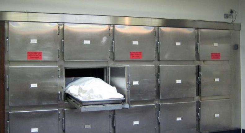 Mortuary attendants steal dead woman's wrists and heart