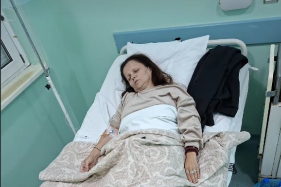 (FOTO) "DOKTORI RADE SVE KAKO BI UKAZALI POMOĆ" Mala Cana hospitalizovana, slika iz bolničke postelje osvanula na njenom Instagramu