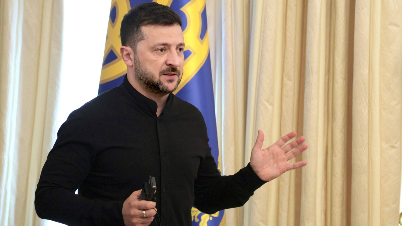 Wołodymyr Zełenski krytykuje Moskwę. Nazwał Władimira Putina ajatollahem