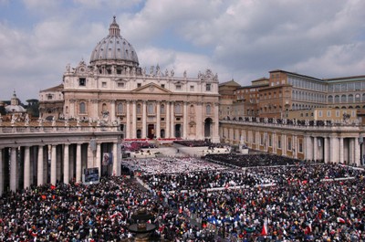 Kolejny kryzys w Watykanie: dymisja prezesa banku IOR