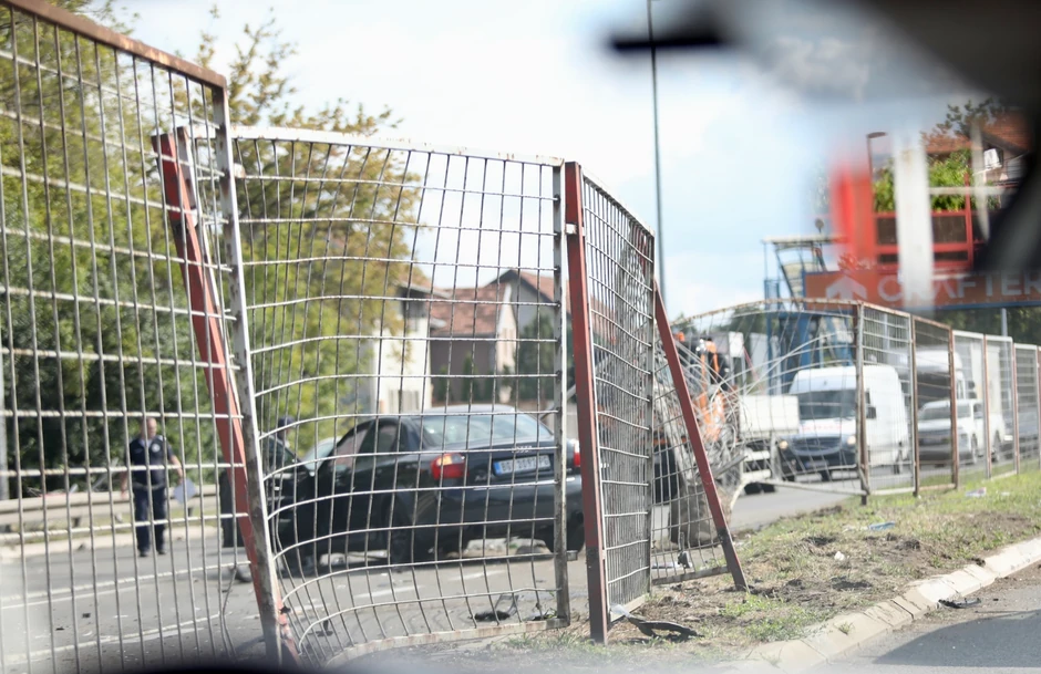 Vojni put izmedju Ugrinovačke i autoputa