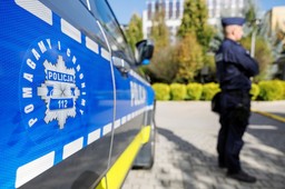 Ile zarabia się w policji? W sieci pokazują paski wynagrodzeń. Oto dane z KGP