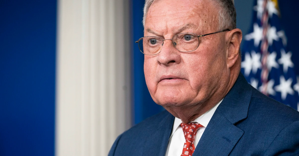 CNN ujawnia: Generał Kellogg był w drodze do Polski w momencie incydentu z dronami Rosji