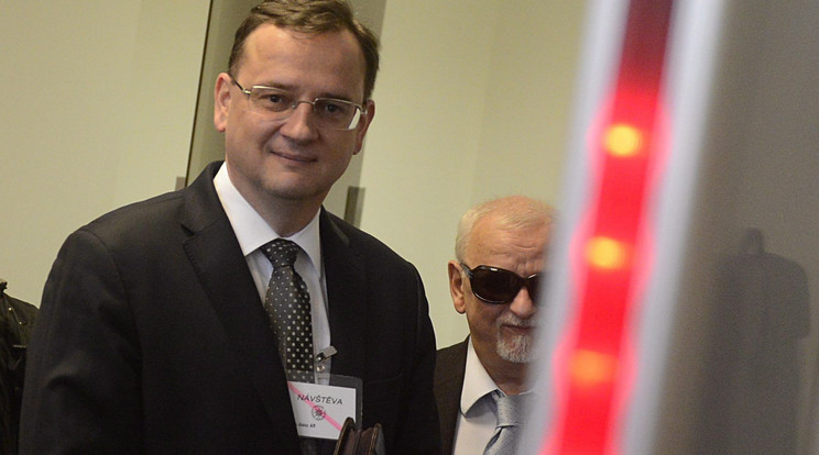 Petr Necas, volt cseh kormányfő ellen emeltek vádat, hamis tanúzás miatt. /Fotó:MTI/EPA