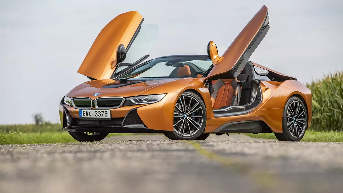 Test BMW i8 Roadster - futurystycznie i luksusowo