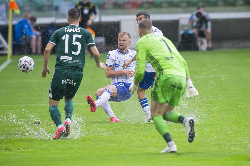 Ekstraklasa piłkarska 33. kolejka: Śląsk – Lech  2:2