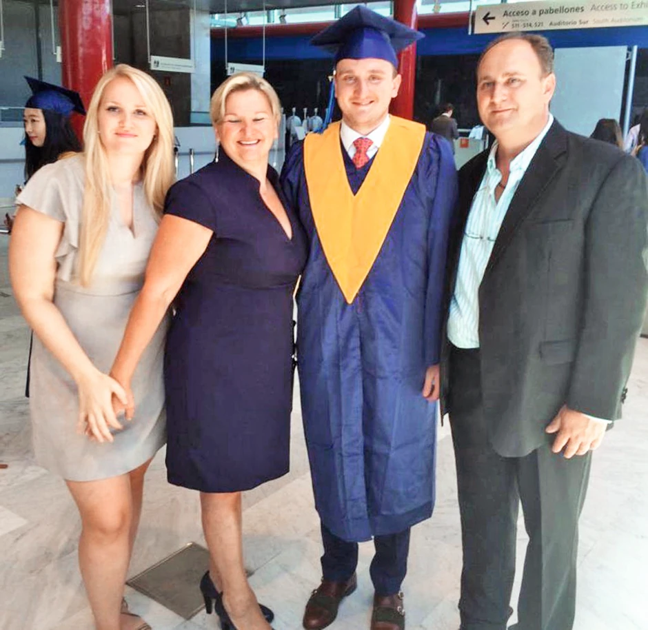 Slavko Todić (prvi s desna)