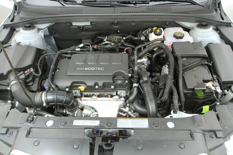 Używane kombi z benzyniakiem Chevrolet Cruze 1.4T, Ford