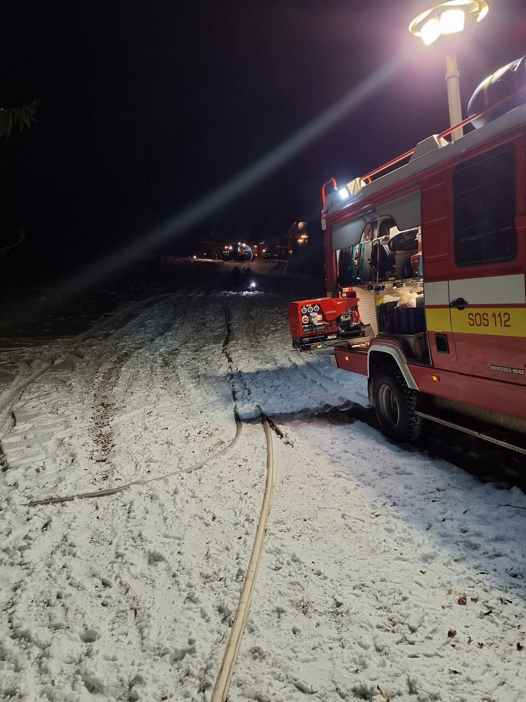 Požiar chaty obce Čremošné, okres Turčianske Teplice.