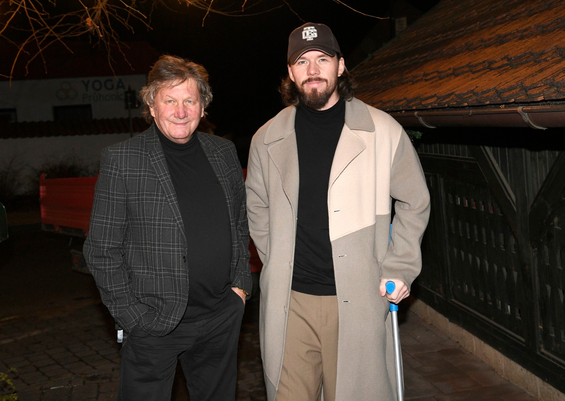 Spevák Stanislav Hložek a jeho syn Matyáš Hložek.