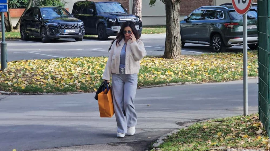 Ana Sević, paparaco