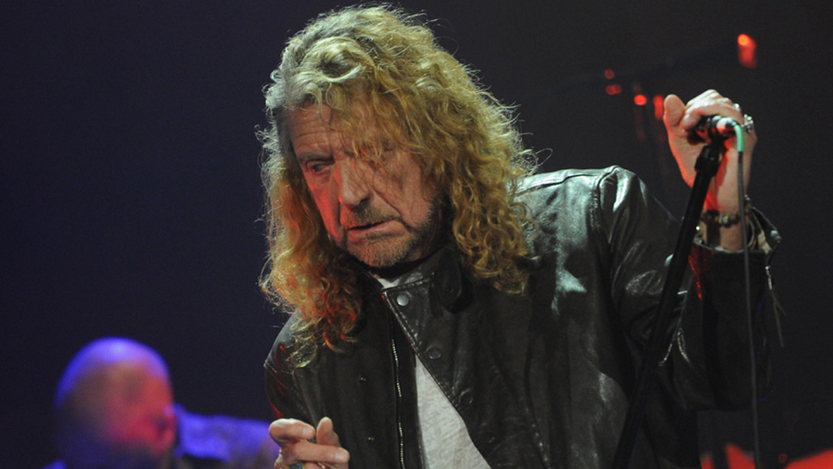 Robert Plant niespodziewanie wydał dwupłytowy zestaw koncertowy. Wydawnictwo nosi tytuł "7/12/12 HMV Forum, London, GB" i jak się można domyślać, zarejestrowane zostało 12 lipca w londyńskim HMV Forum