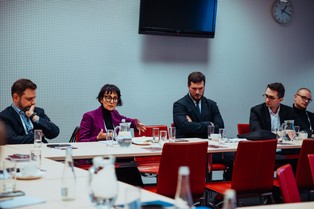 Czysty przemysł, czysty zysk? Jak Europa i Polska mogą wygrać transformację