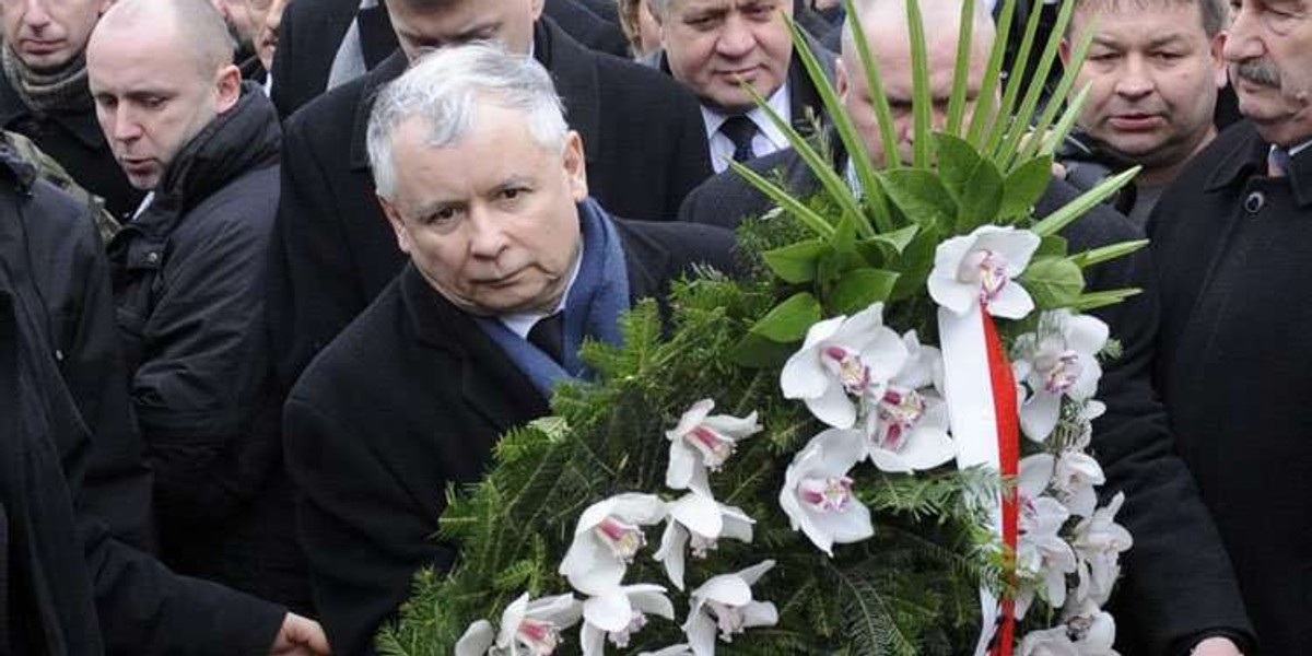 Kaczyński złożył kwiaty