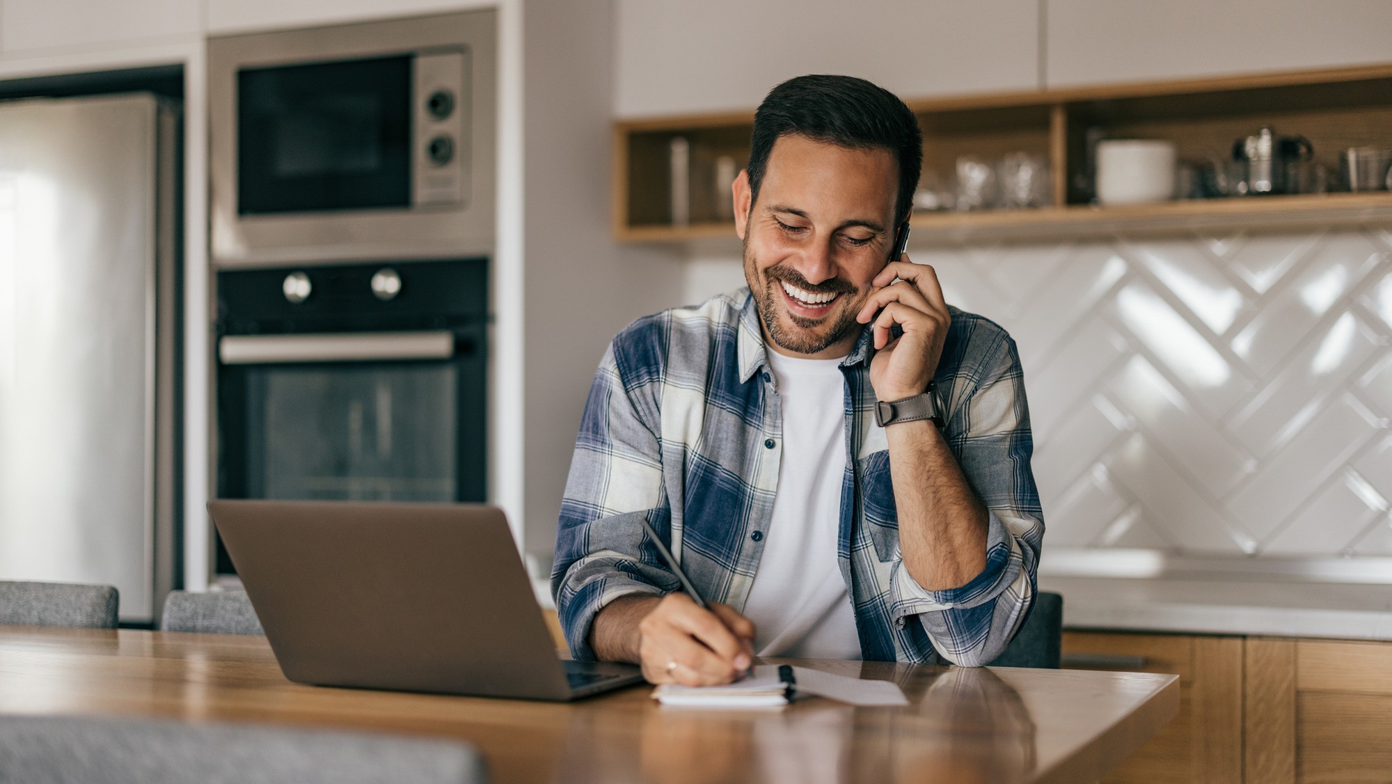 Prekrastinácia môže vyústiť do syndrómu vyhorenia. (ilustračný obrázok)