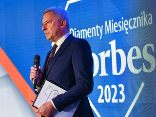 Gala w Szczecinie zakończyła tegoroczną edycję Diamentów Forbesa. – To, co nas uderzyło podczas spotkań, to absolutny rekord frekwencyjny, również rekord frekwencyjny laureatów, którzy znaleźli się w rankingu nie po raz pierwszy. Mieliśmy rekordzistów, którzy na łamach Forbesa jako laureaci występowali nawet 6 razy. Niektórzy kilka lat pod rząd – mówił w rozmowie, przeprowadzonej za kulisami szczecińskiej gali, Paweł Zielewski, redaktor naczelny Forbes Polska. Podkreślił, że wśród firm panuje duża wiara w to, że kryzys szybko się skończy. – Mam nadzieję, że spotkamy się za rok w trochę innej rzeczywistości, w Polsce, gdzie kryzys zostaje zażegnany lub będzie zażegnywany i że przyszłość polskiego biznesu mocniej niż kiedykolwiek, rysuje się jasnych barwach – dodał.