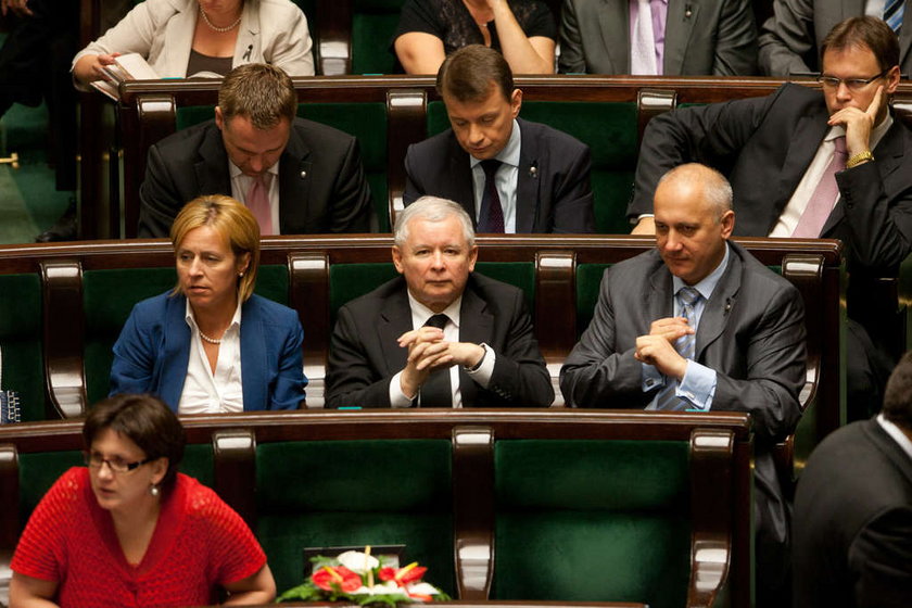 Jarosław Kaczyński, pomimo że nie zjawił się na zaprzysiężeniu prezydenta przyszedł do sejmu na głosowanie