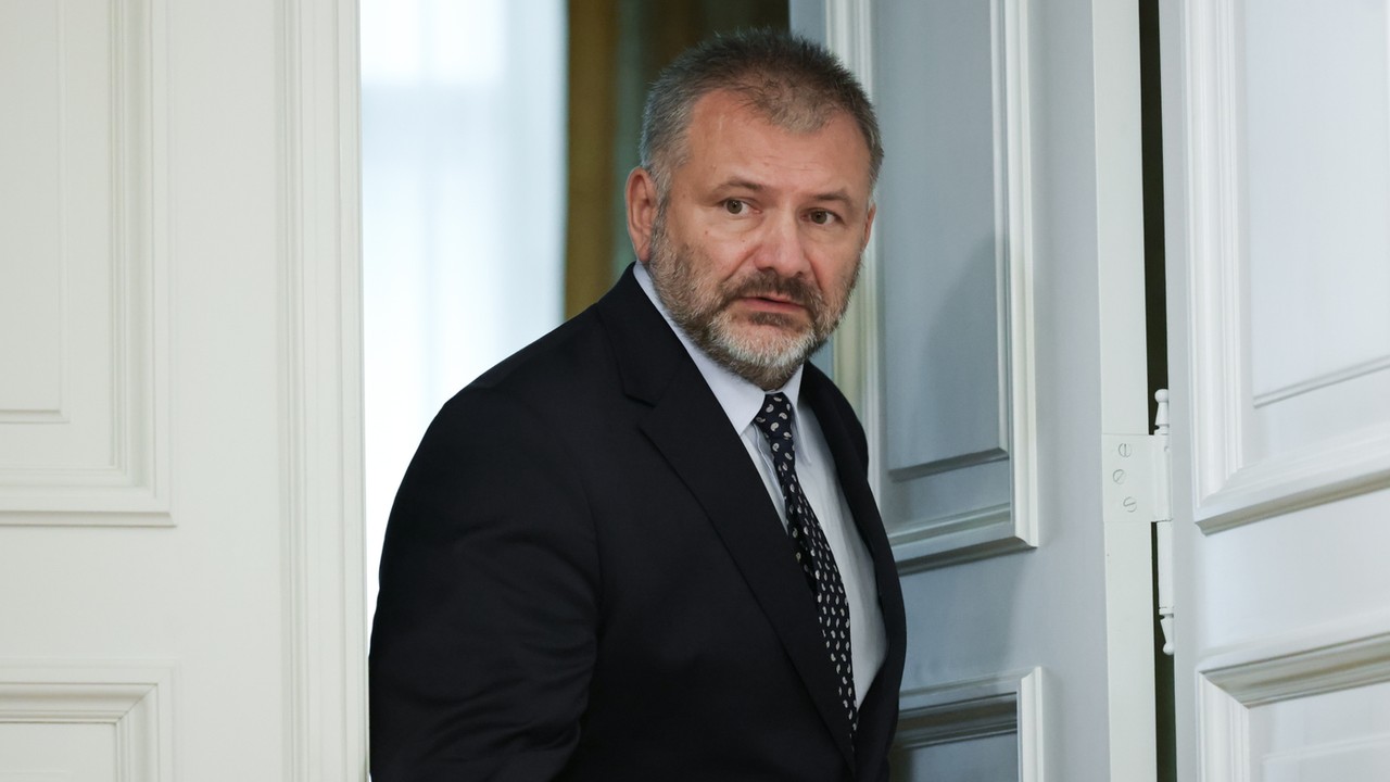 Waldemar Żurek o bezkarności Grzegorza Brauna. "Musi się coś zmienić"