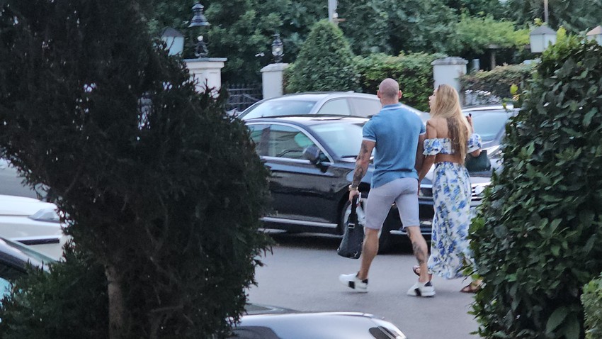 Tea Tairović sa mužem u Crnoj Gori