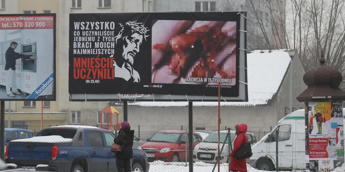 Antyaborcyjne plakaty wisiały w styczniu przy kilku ulicach w Rzeszowie