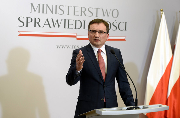 Pomysł rejestrowania czynności padł w związku z wojną, jaką minister sprawiedliwości wypowiedział lichwie