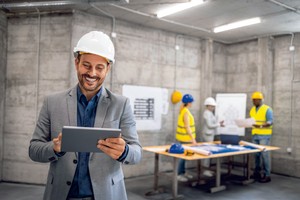 Stare branże, nowe technologie. Cyfryzacja wkracza do branży budowlanej, handlu i hotelarstwa