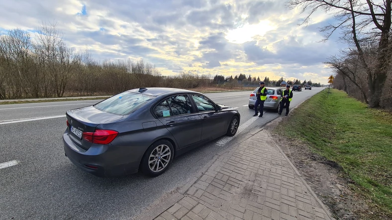 Podróżujemy z policyjnym patrolem Speed nieopodal Siedlec