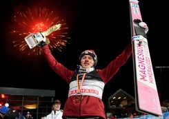 Doskonały, perfekcyjny, najlepszy! Kubacki wygrał w Bischofshofen i cały Turniej Czterech Skoczni