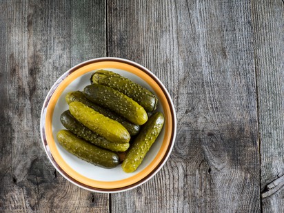 Nébih: ha ilyen savanyú uborkát vett, ne egye meg, vigye vissza!