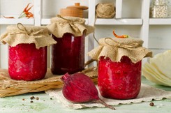 Buraczki na zimę Remigiusza Rączki to hit. Rodzina będzie zajadać ze smakiem