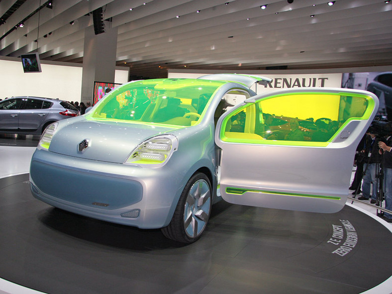 Paryż 2008: niezwykły Renault Z.E. Concept (fotogaleria + wideo)