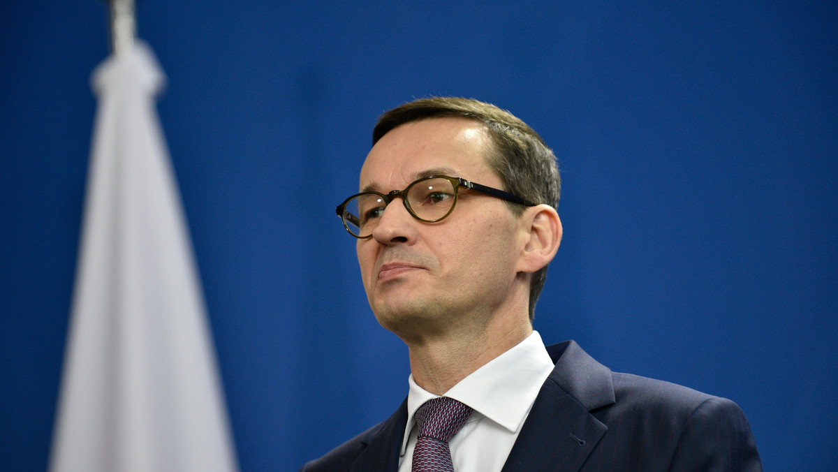 Premier Mateusz Morawiecki ściągnął na siebie nową falę krytyki przez złożenie wieńca przy grobach żołnierzy Brygady Świętokrzyskiej Narodowych Sił Zbrojnych, która w końcowym etapie II wojny światowej kolaborowała z Niemcami - napisał portal Times of Israel.