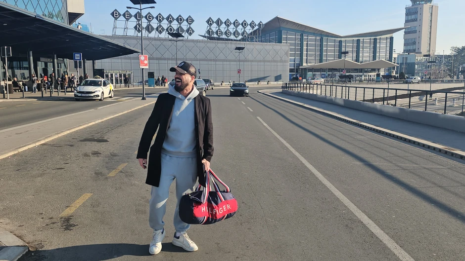 Ćerka došla na aerodrom po Bobana Rajovića