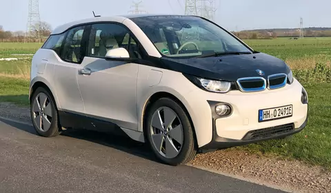 Przejechaliśmy BMW i3 143 tys. km w 9 lat. Jak zniósł to jego akumulator?