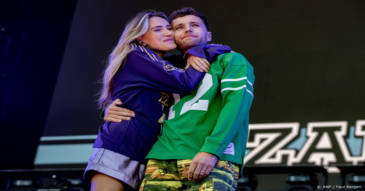 Ondanks-ongeneeslijke-kanker-Suzan-Freek-verwelkomen-zoon-Sef