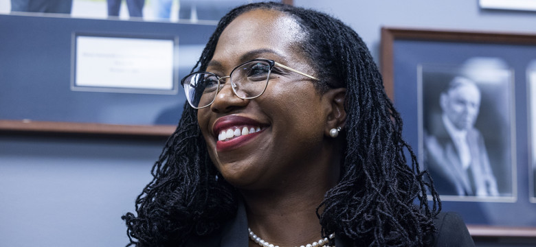 Ketanji Brown Jackson już oficjalnie pierwszą czarnoskórą kobietą w Sądzie Najwyższym USA