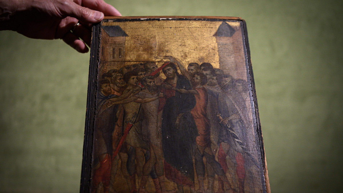 Obraz wiszący w kuchni starszej kobiety we Francji okazał się dawno zaginionym arcydziełem florenckiego mistrza wczesnego renesansu, ukrywającego się pod pseudonimem Cimabue. Dzieło wycenia się na 6 mln euro.