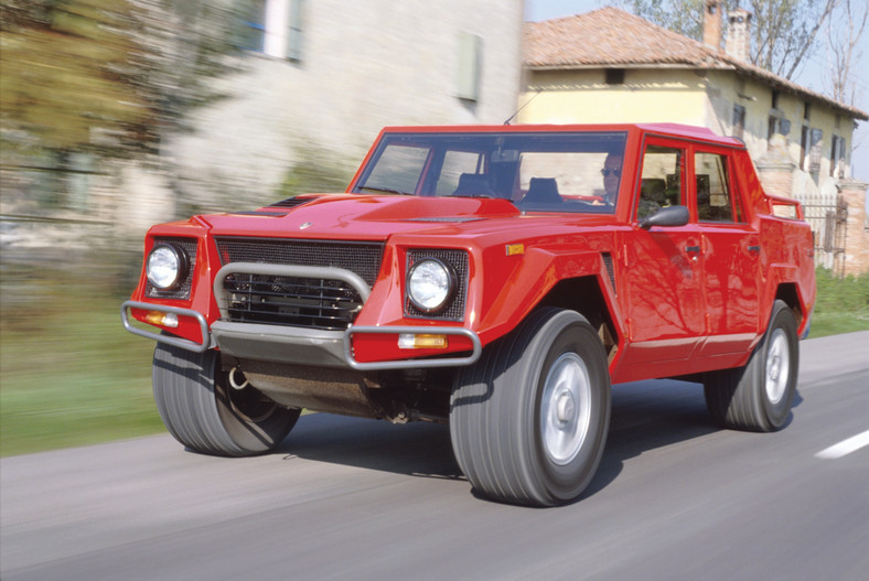 Lamborghini LM002 (1986-1992)