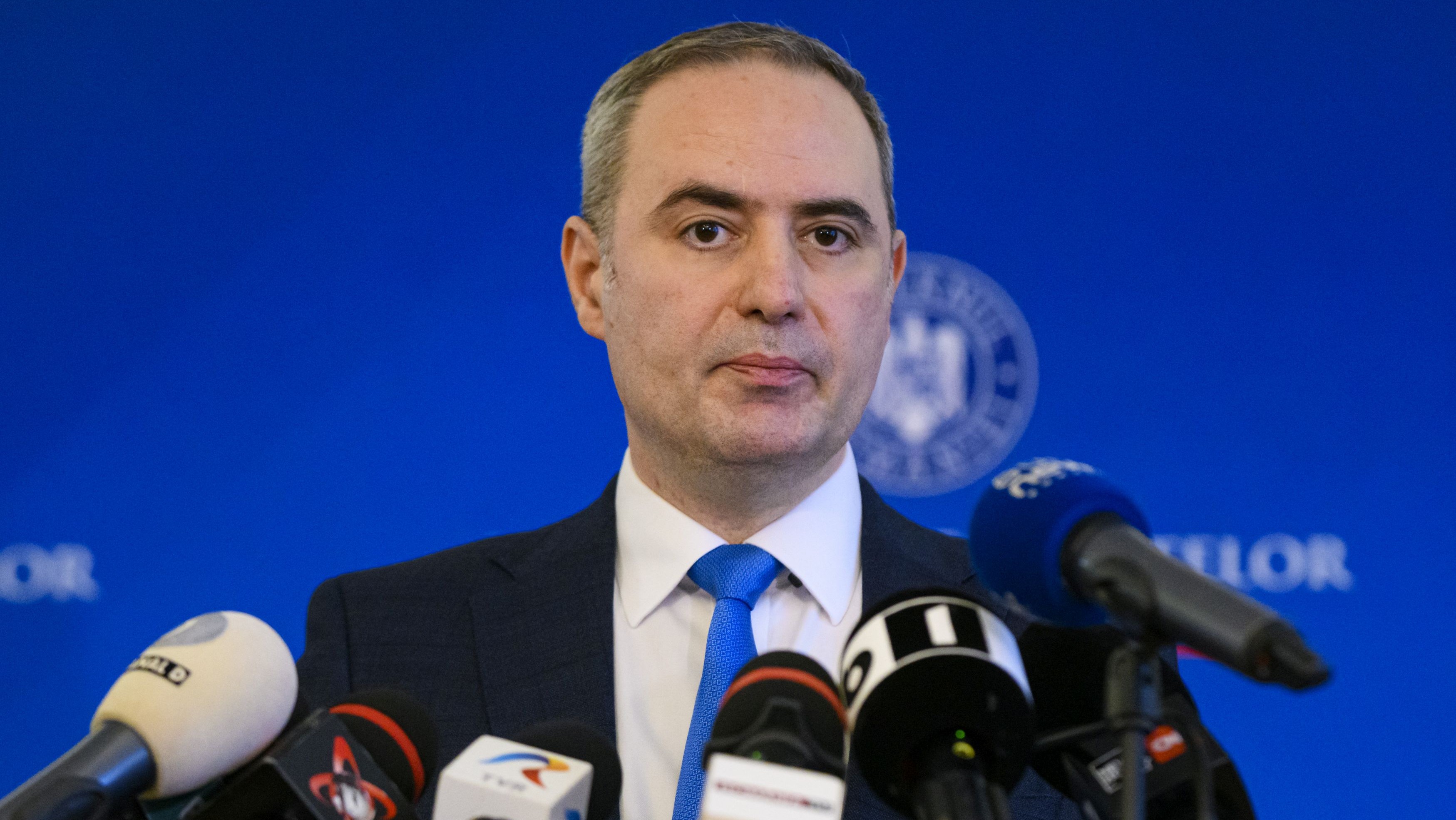 Prima rectificare bugetară pe 2026: cei mai mulți bani merg la Sănătate. Care sunt ministerele de la care se vor lua fonduri și ce se întâmplă cu pensiile